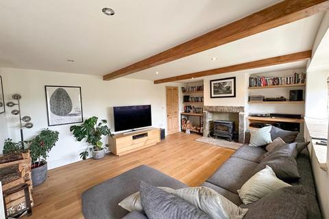 4 bedroom semi-detached house for sale, Cowling Hill, Cowling