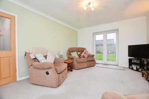 2 bedroom detached bungalow for sale, Revesby Avenue, Scunthorpe