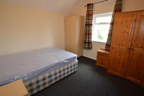 2 bedroom flat to rent, Palatine Road, Manchester M20