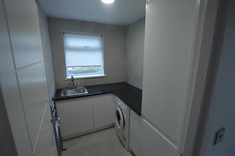 2 bedroom flat to rent, Palatine Road, Manchester M20