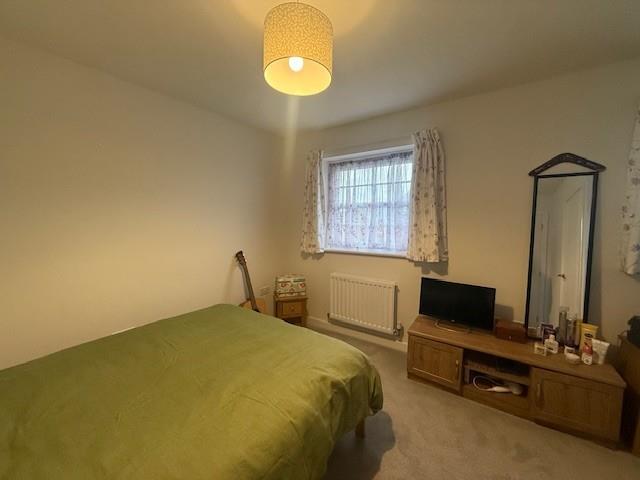 Bedroom 1-5.jpg