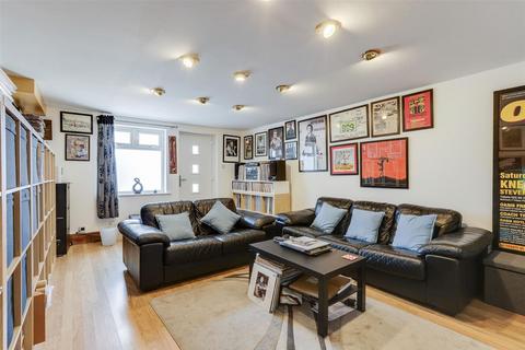 undefined, Thorneywood Road, Nottingham NG10