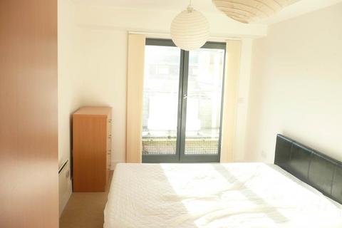 1 bedroom flat to rent, Woolston Warehouse, Grattan Road,