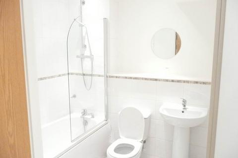 1 bedroom flat to rent, Woolston Warehouse, Grattan Road,