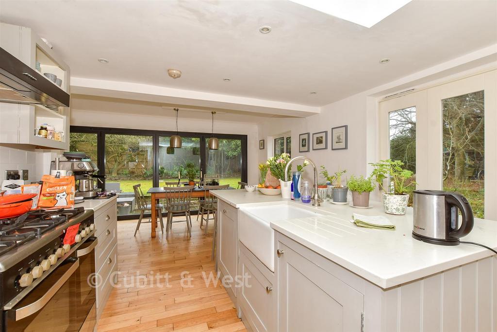 Kitchen/Breakfast Room