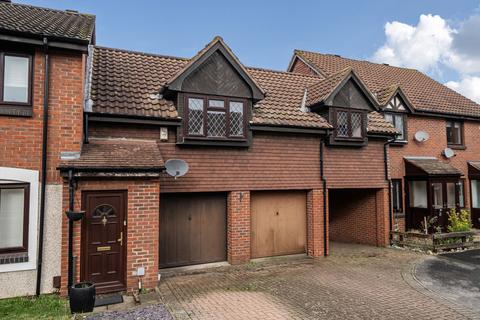 Gables Close, London