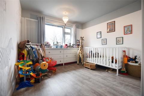 2 bedroom maisonette for sale, Rochester Drive, Bexley, DA5