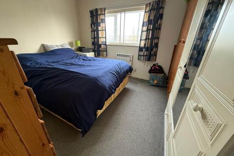 2 bedroom flat to rent, Trinity Court, Wingfield Road, Trowbridge