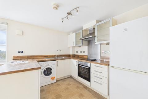 2 bedroom apartment to rent, Bath Road, Slough, Berkshire, SL1