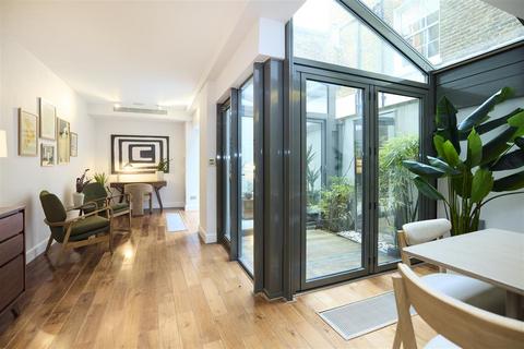 5 bedroom end of terrace house for sale, London W8