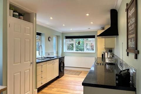2 bedroom detached bungalow for sale, Marton Close, Congleton
