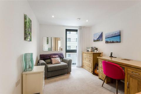 undefined, Kensington Apartments, Commercial Street, Aldgate, London, E1