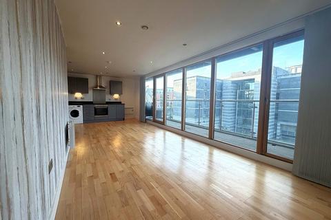 2 bedroom flat to rent, Cartier House, Leeds Dock