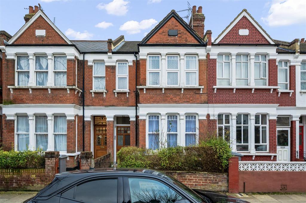 Daniels Cedar Road, NW2 013.jpg