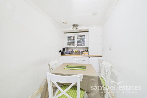 undefined, Worcester Road, Sutton, SM2
