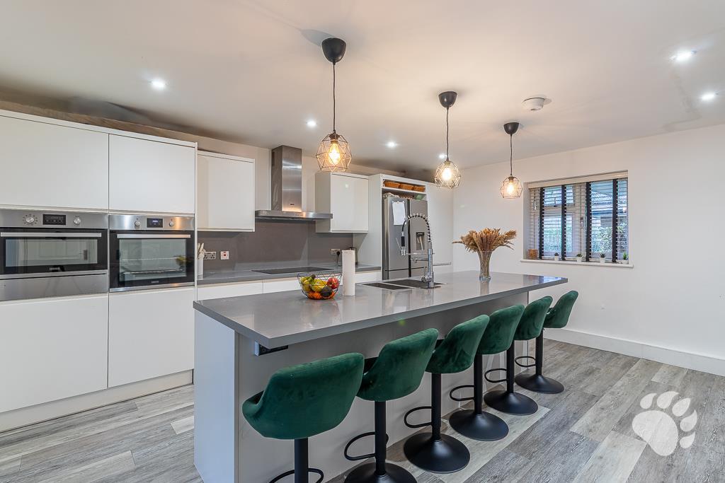 Kitchen/Breakfast Room