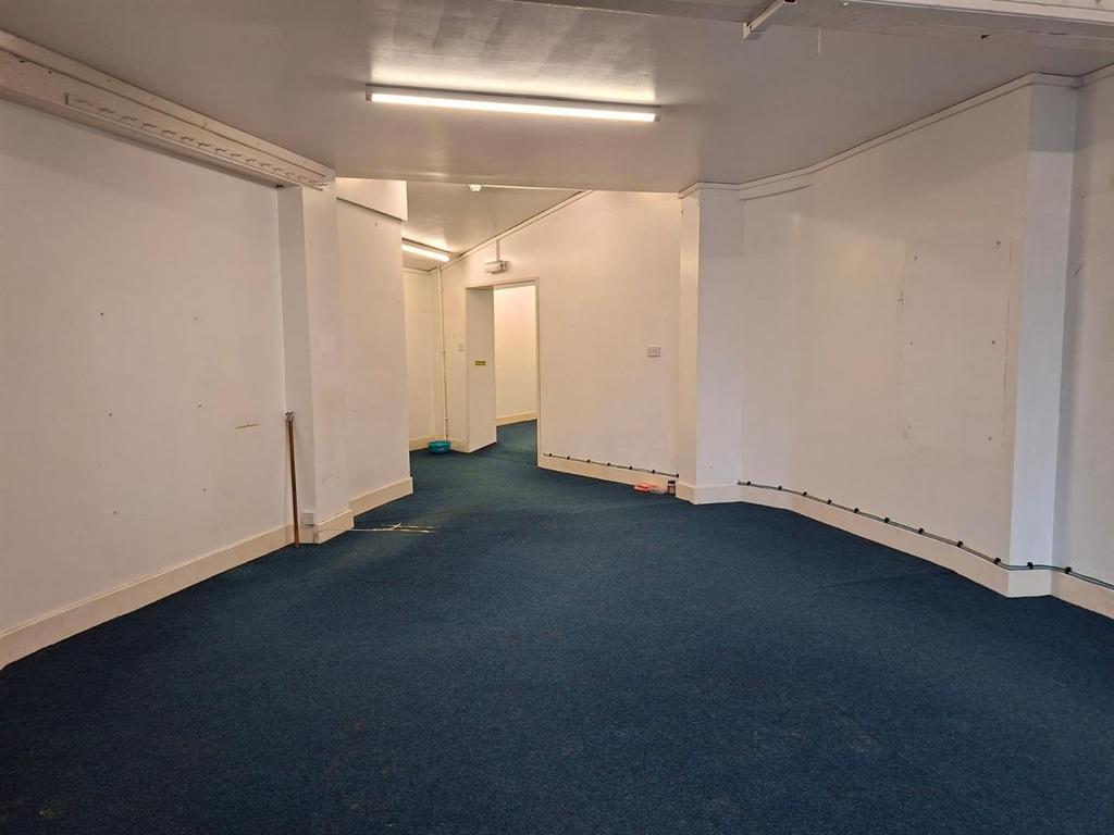 Room 2.jpg