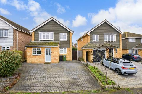 4 bedroom detached house for sale, Trinder Way, Wickford SS12