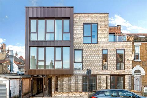 undefined, Michigan Avenue, London, E12