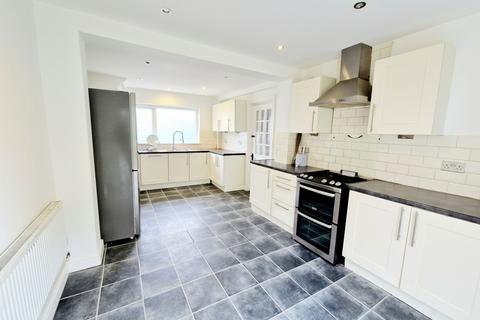 undefined, Rainsough Avenue, Prestwich, M25