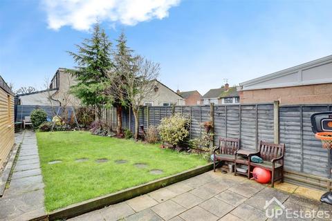 3 bedroom semi-detached house for sale, Kirkstone Road, Bedworth
