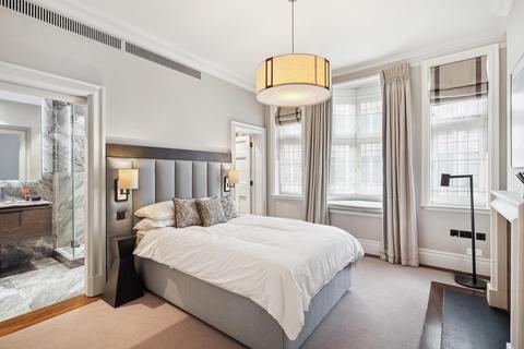 3 bedroom flat to rent, Bury Street, London, SW1Y