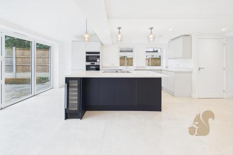 3 bedroom detached house for sale, St Johns Road, Essex CM1