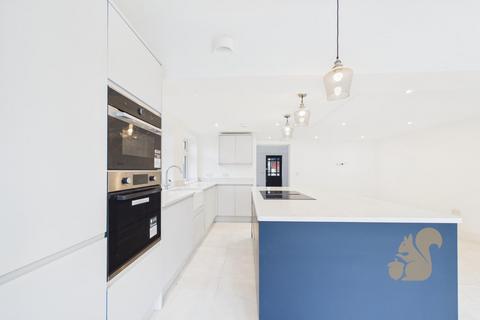 3 bedroom detached house for sale, St Johns Road, Essex CM1