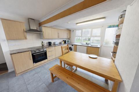 undefined, Newmarket Terrace, Brighton, BN2