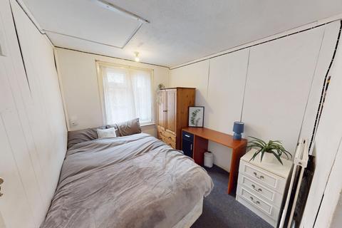 undefined, Newmarket Terrace, Brighton, BN2