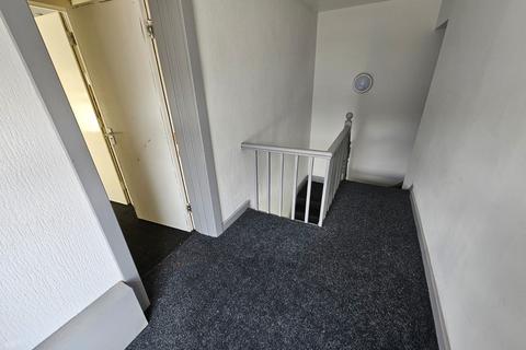 5 bedroom block of apartments for sale, 10% Gross Yield: High-Performance Freehold Block in L9