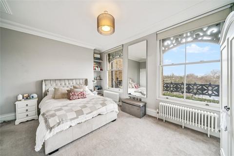 2 bedroom apartment for sale, Clapham Common North Side, SW4
