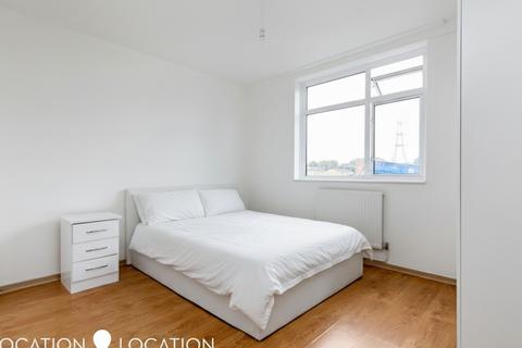 undefined, Millfields Road, London, E5
