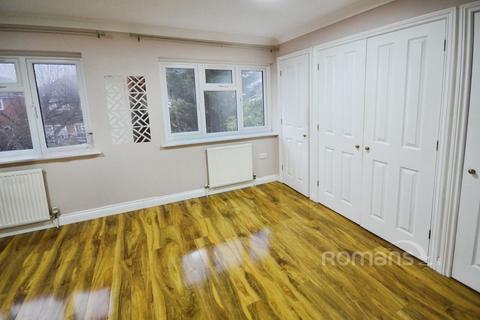 undefined, Salt Hill Avenue, Slough, Berkshire, SL1