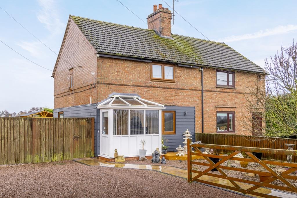 3 Newlands Road (Surfleet)-7