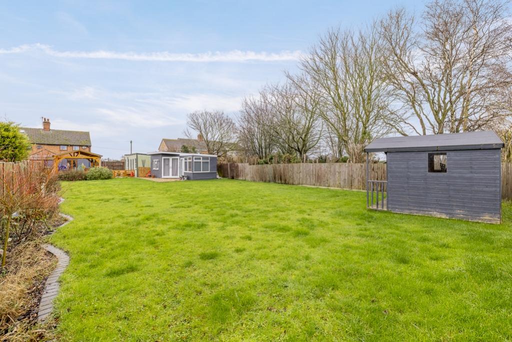 3 Newlands Road (Surfleet)-18