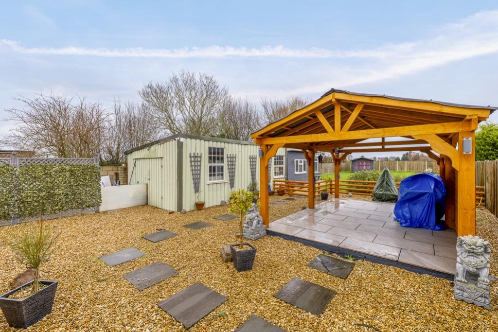 3 Newlands Road (Surfleet)-14