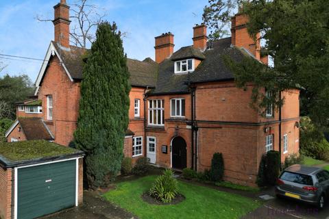 undefined, Chilbolton, Middle Hill, Egham, Surrey, TW20