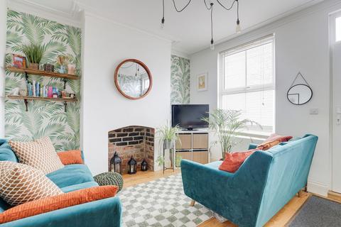 3 bedroom terraced house for sale, Mundella Road, Nottingham NG2