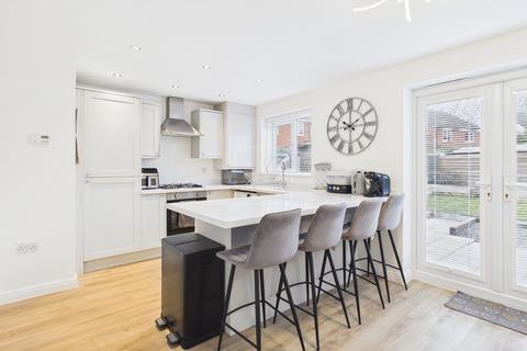 3 bedroom semi-detached house for sale, Coleport Close, Warrington, WA4