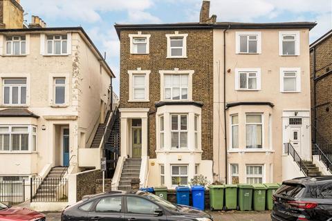 2 bedroom flat for sale, Lordship Lane, London SE22