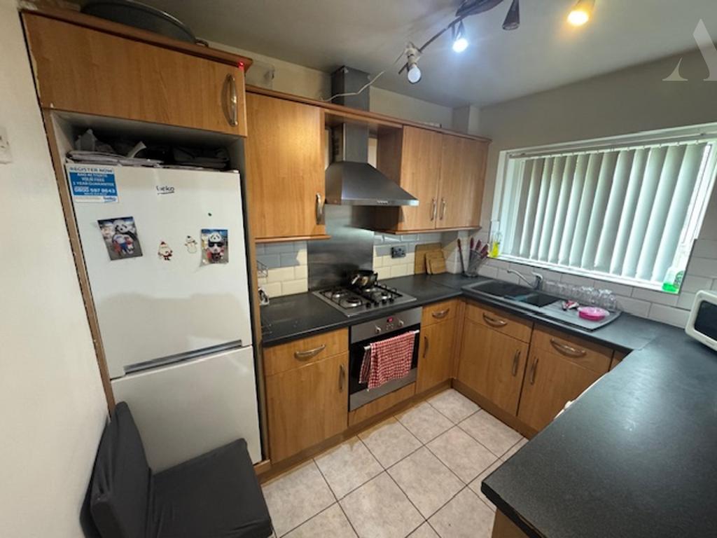 5 Gilpin Close kitchen.jpeg