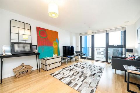 2 bedroom flat for sale, Parkside Avenue, London SE10