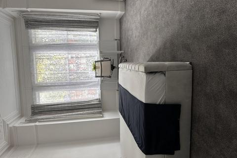 1 bedroom flat to rent, Walm Lane