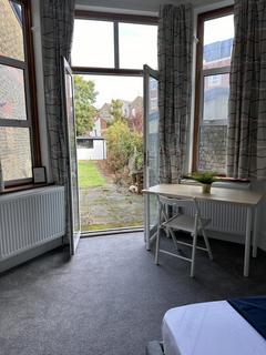 1 bedroom flat to rent, Walm Lane