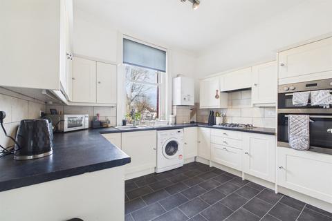 1 bedroom flat to rent, Langley Avenue, Surbiton, KT6