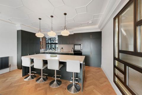 2 bedroom flat for sale, Eton Avenue, Belsize Park, NW3
