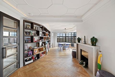2 bedroom flat for sale, Eton Avenue, Belsize Park, NW3