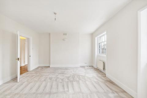 2 bedroom flat to rent, Trinity Church Square, Southwark, London, SE1