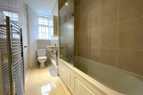 Studio to rent, Grove End Road, St John's Wood, NW8